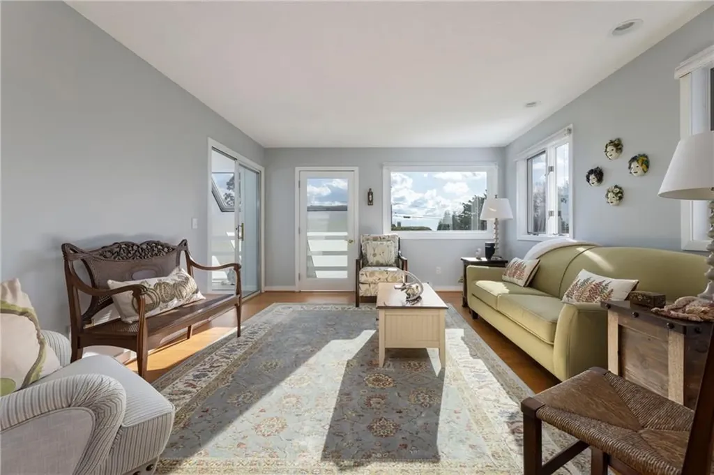 85 Wagner Road Westerly RI 02891