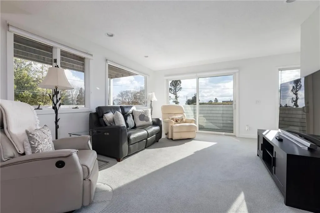85 Wagner Road Westerly RI 02891