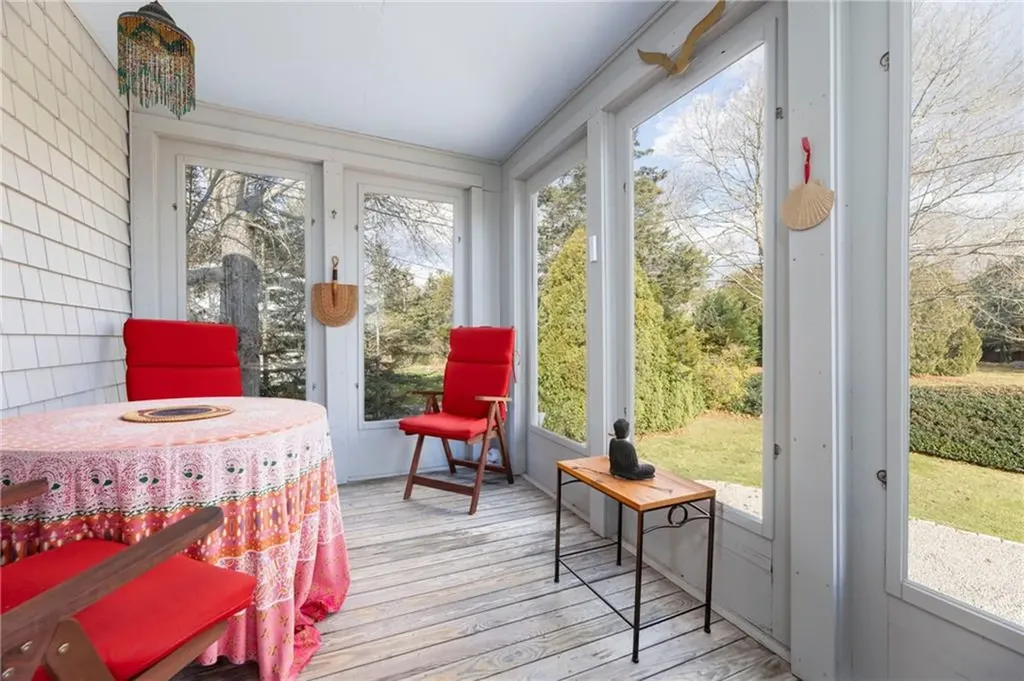 85 Wagner Road Westerly RI 02891
