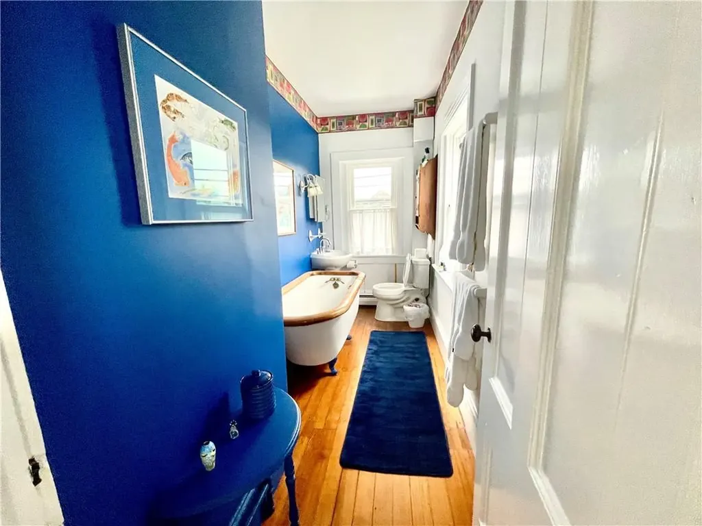 17 King Street Newport RI 02840