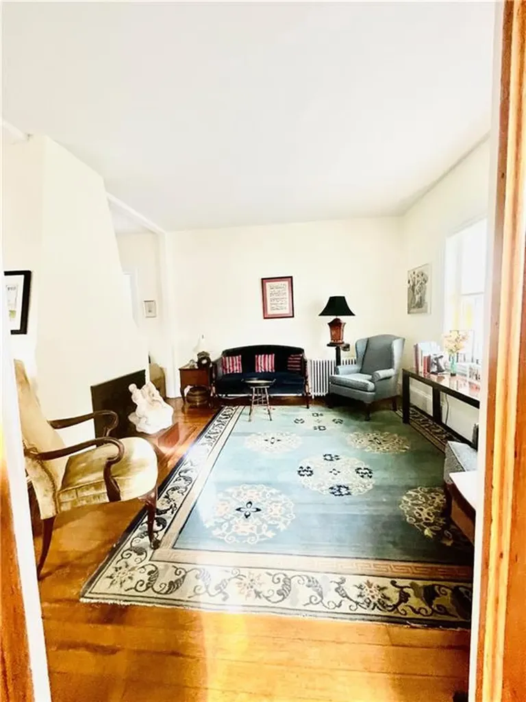 17 King Street Newport RI 02840
