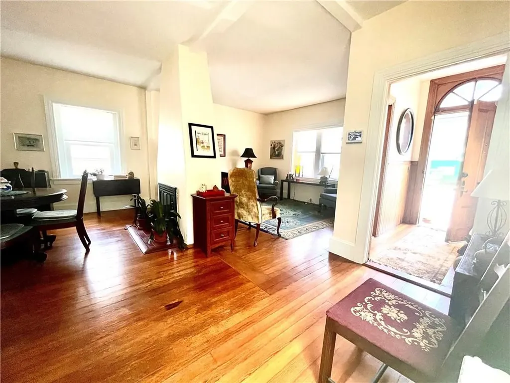 17 King Street Newport RI 02840