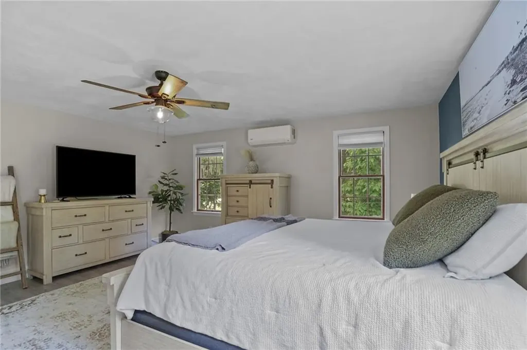 1715 Old Louisquisset Pike Lincoln RI 02865