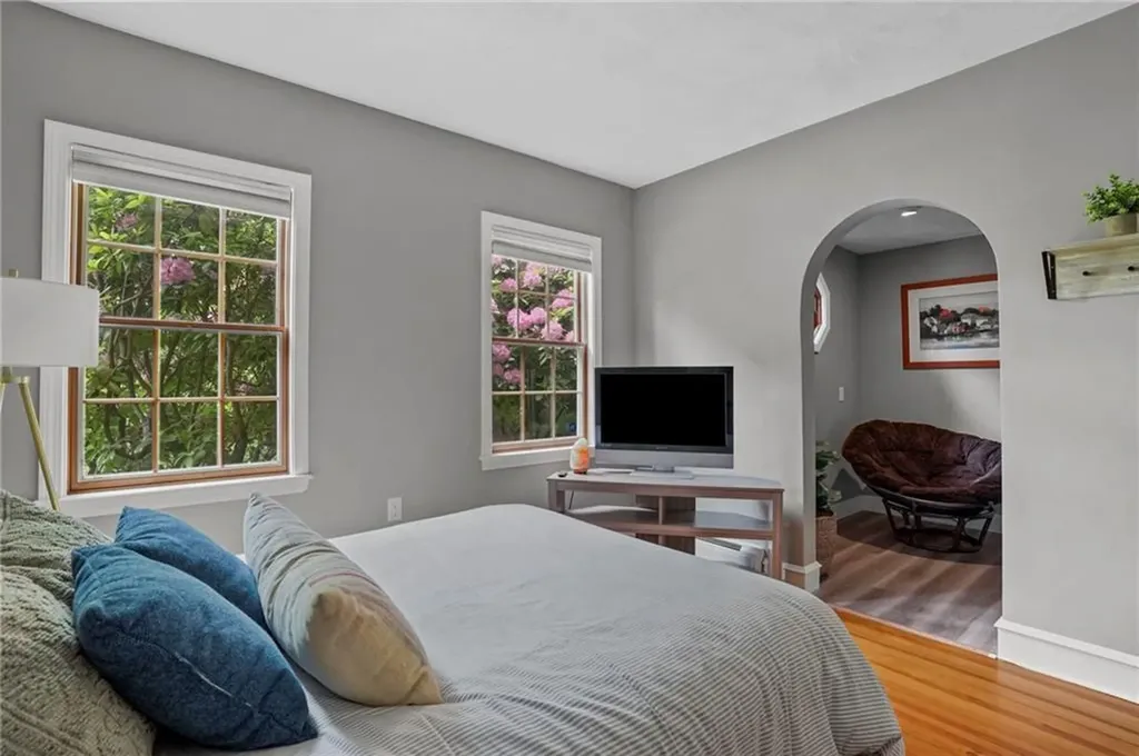 1715 Old Louisquisset Pike Lincoln RI 02865
