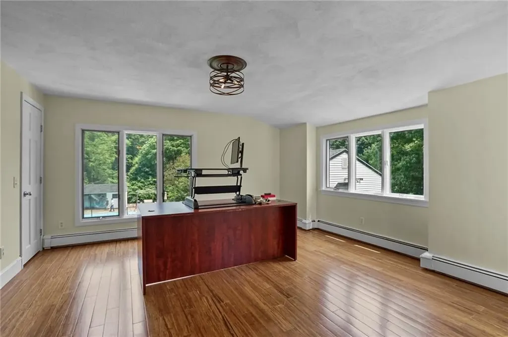 1715 Old Louisquisset Pike Lincoln RI 02865