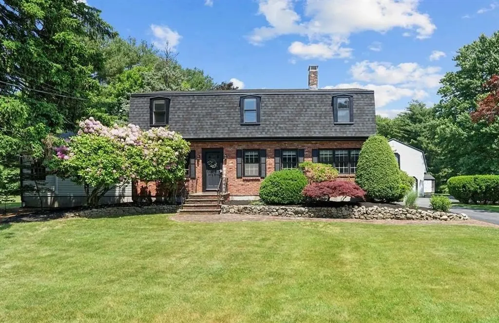 1715 Old Louisquisset Pike Lincoln RI 02865