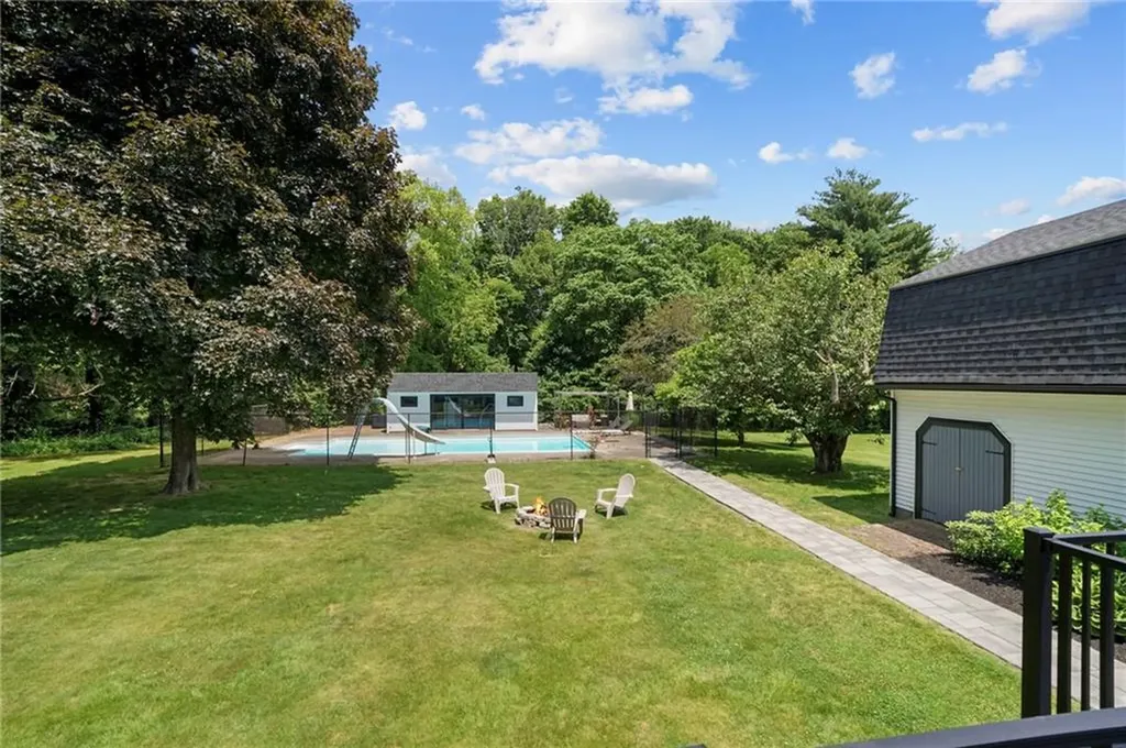 1715 Old Louisquisset Pike Lincoln RI 02865