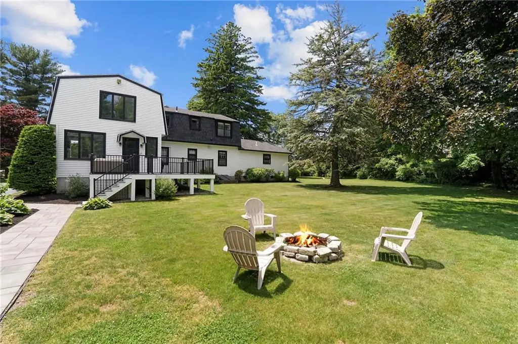 1715 Old Louisquisset Pike Lincoln RI 02865