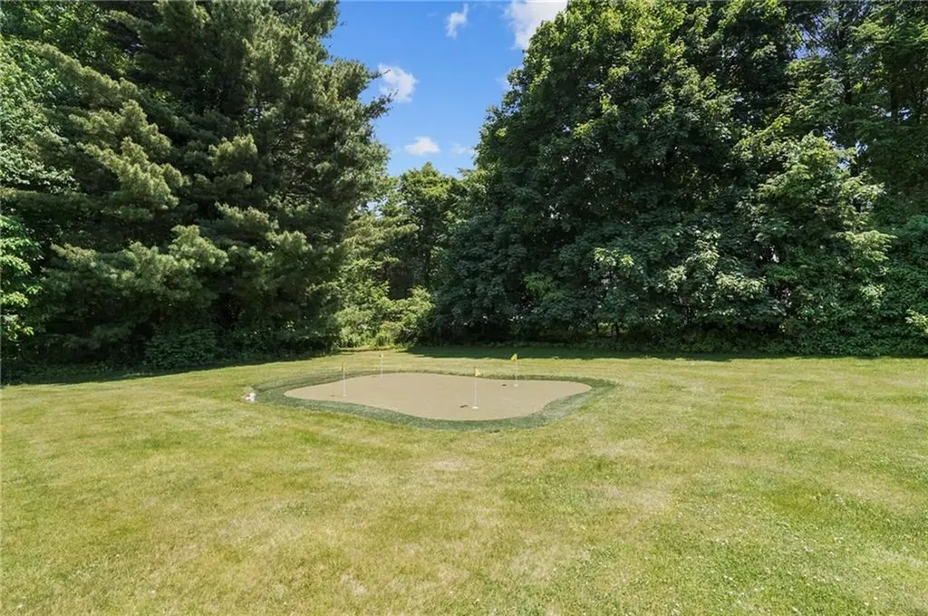 1715 Old Louisquisset Pike Lincoln RI 02865