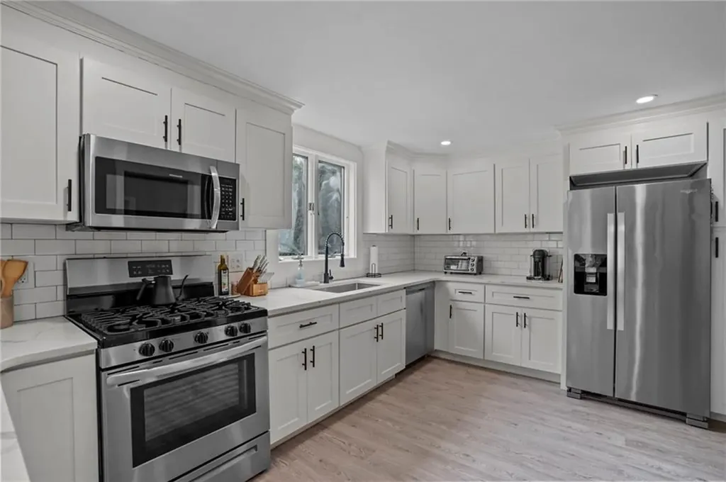 1715 Old Louisquisset Pike Lincoln RI 02865