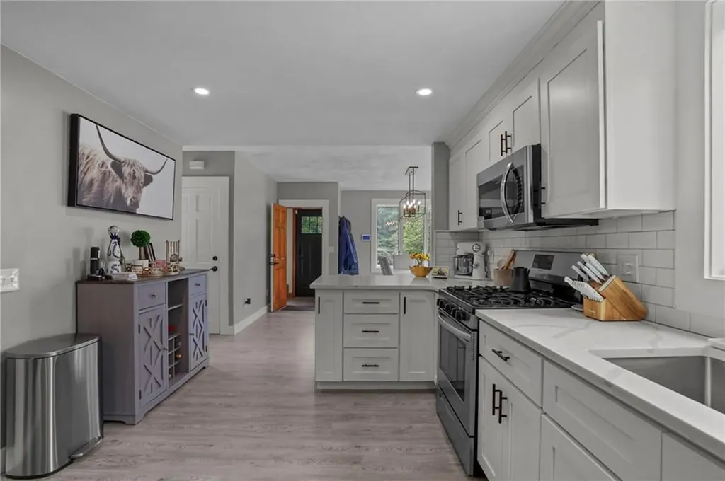 1715 Old Louisquisset Pike Lincoln RI 02865