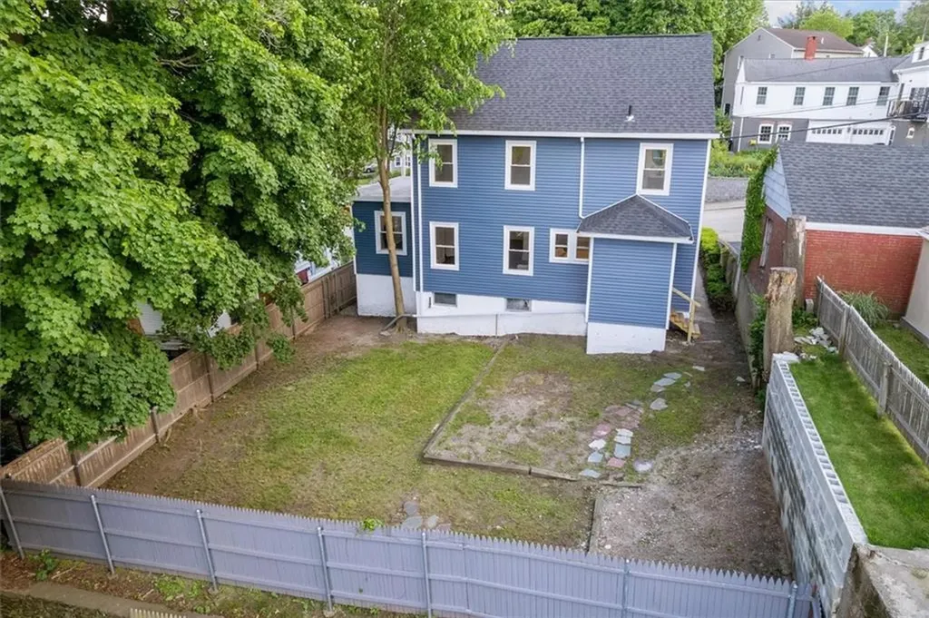 185 Lyman Street Pawtucket RI 02860