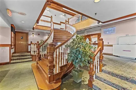 383 Metacom Avenue Bristol RI 02809