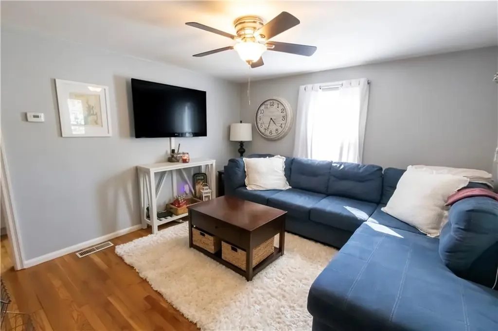 48 Norfolk Road Warwick RI 02886
