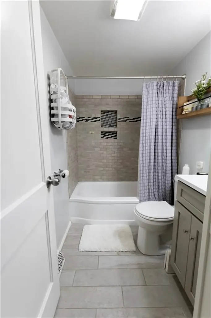 48 Norfolk Road Warwick RI 02886