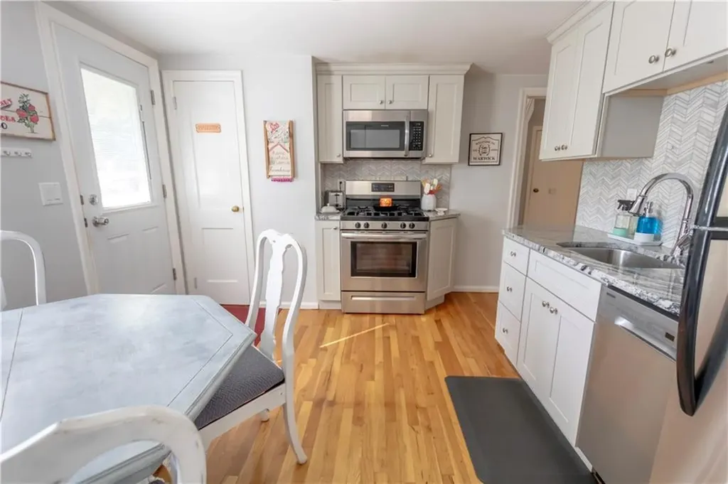 48 Norfolk Road Warwick RI 02886