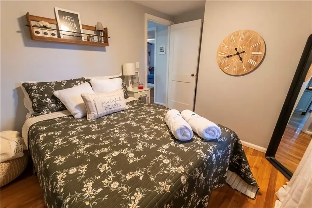 48 Norfolk Road Warwick RI 02886