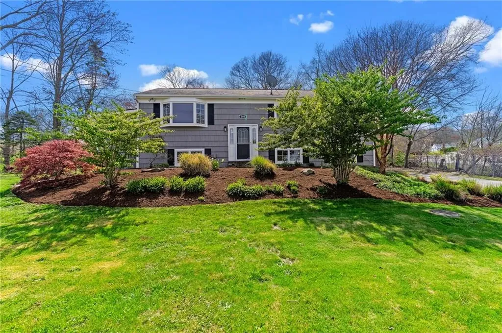 200 Fleetwood Drive North Kingstown RI 02874