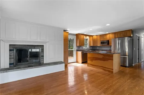 200 Fleetwood Drive North Kingstown RI 02874