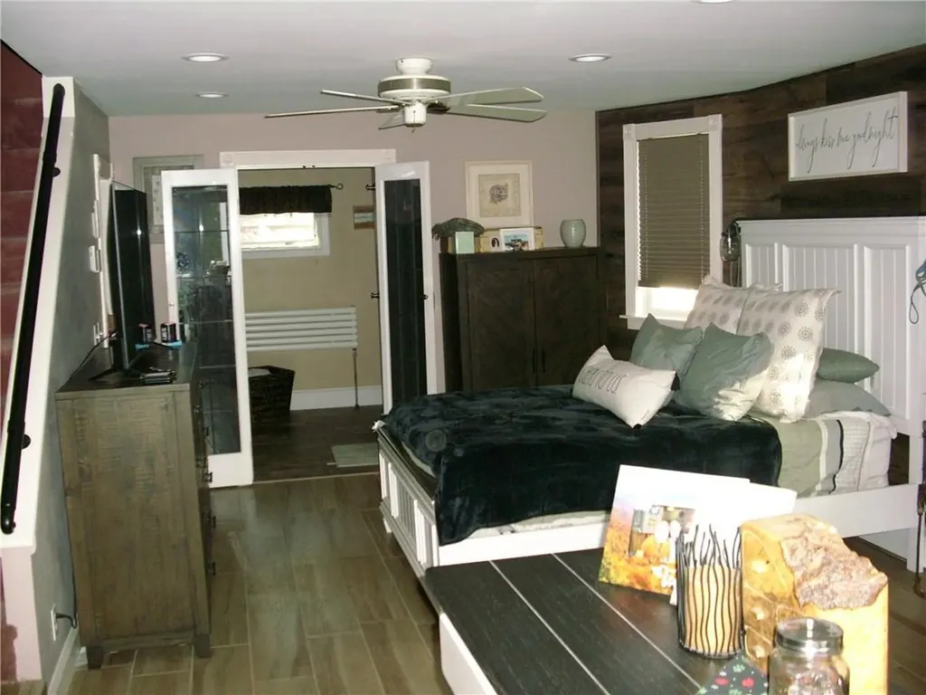 103 Overbrook Avenue Warwick RI 02889