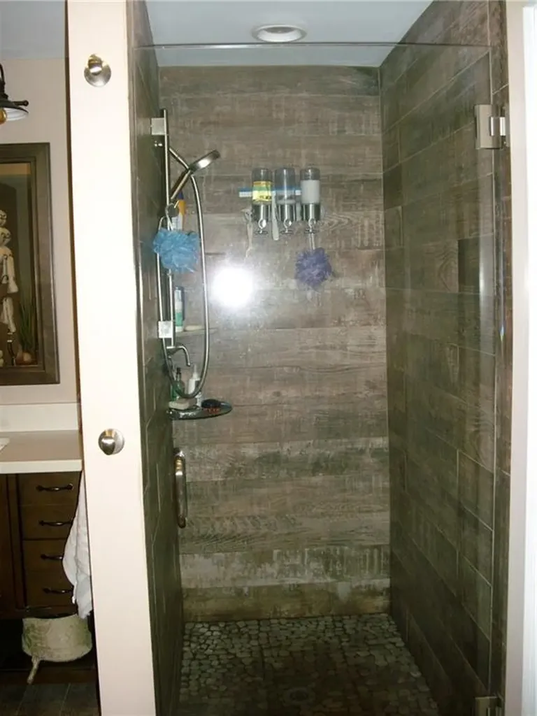 103 Overbrook Avenue Warwick RI 02889