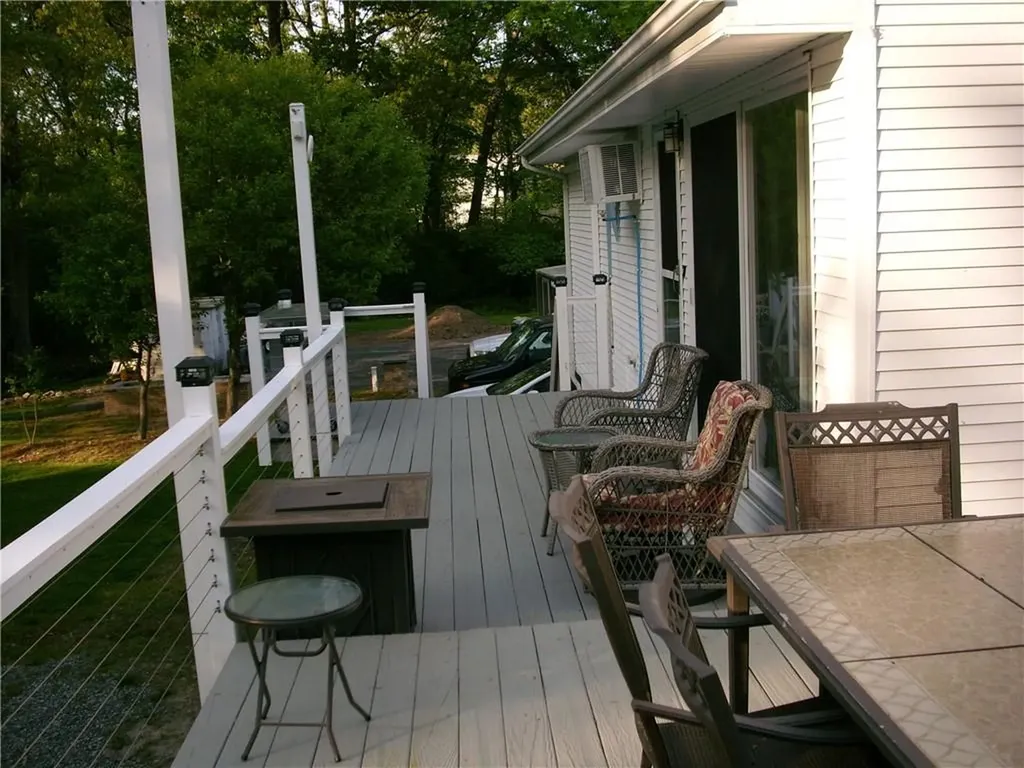 103 Overbrook Avenue Warwick RI 02889