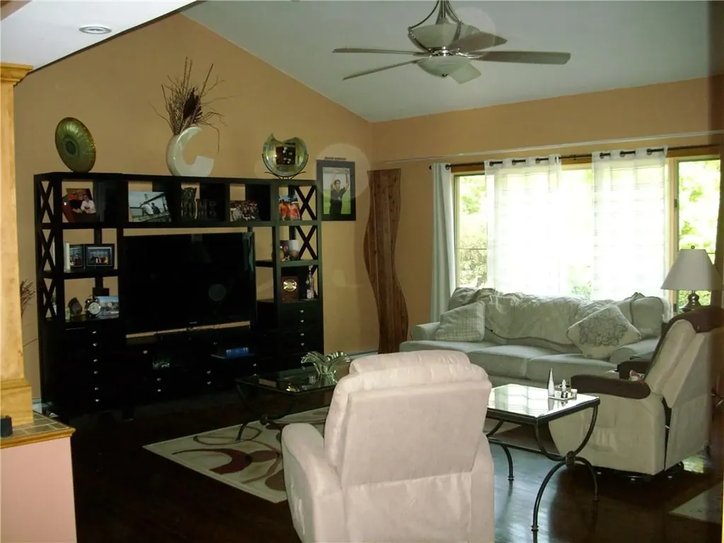103 Overbrook Avenue Warwick RI 02889