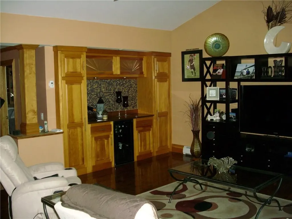 103 Overbrook Avenue Warwick RI 02889