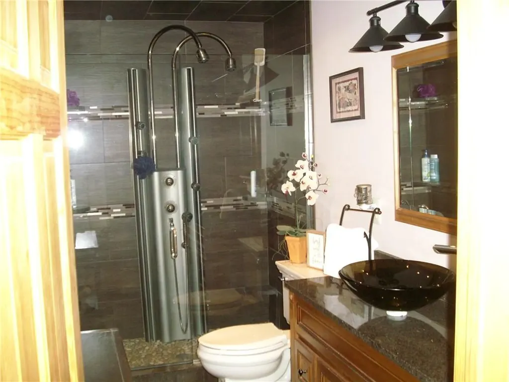 103 Overbrook Avenue Warwick RI 02889