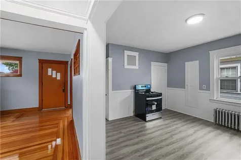 31 Peach Hill Avenue North Providence RI 02911