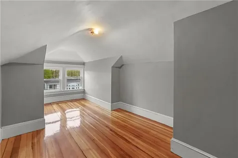 31 Peach Hill Avenue North Providence RI 02911