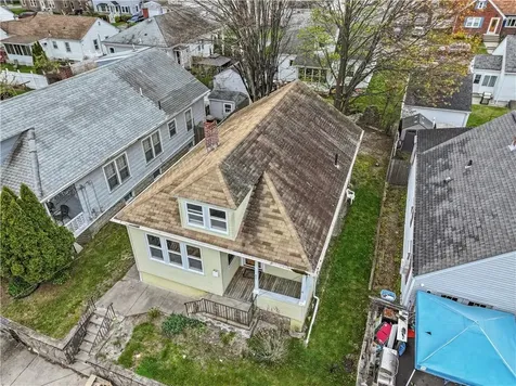 31 Peach Hill Avenue North Providence RI 02911