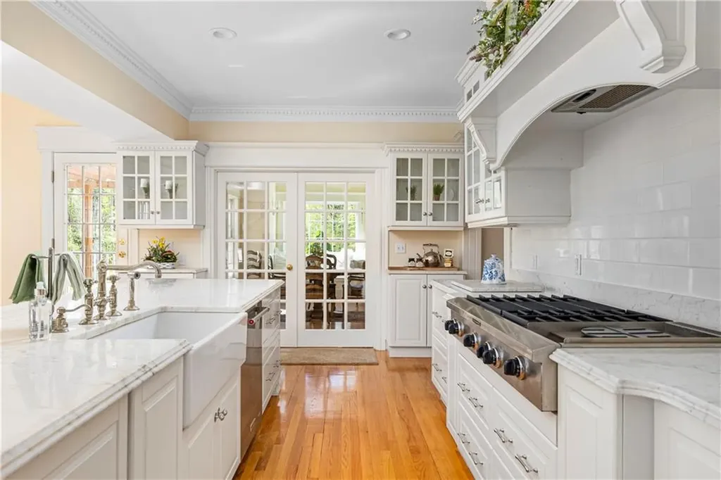 38 Merriam Lane Sutton MA 01590