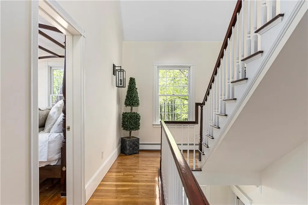 38 Merriam Lane Sutton MA 01590