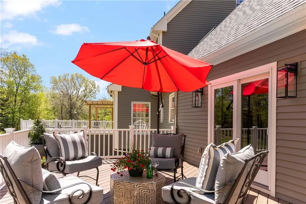 38 Merriam Lane Sutton MA 01590