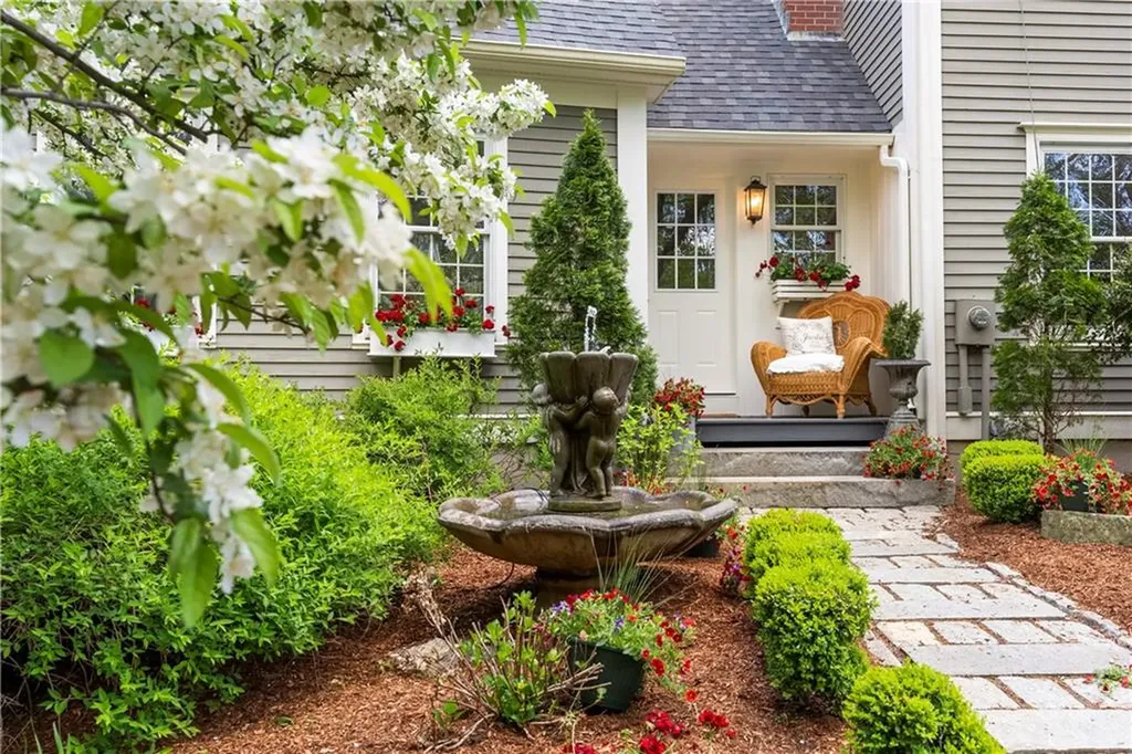 38 Merriam Lane Sutton MA 01590