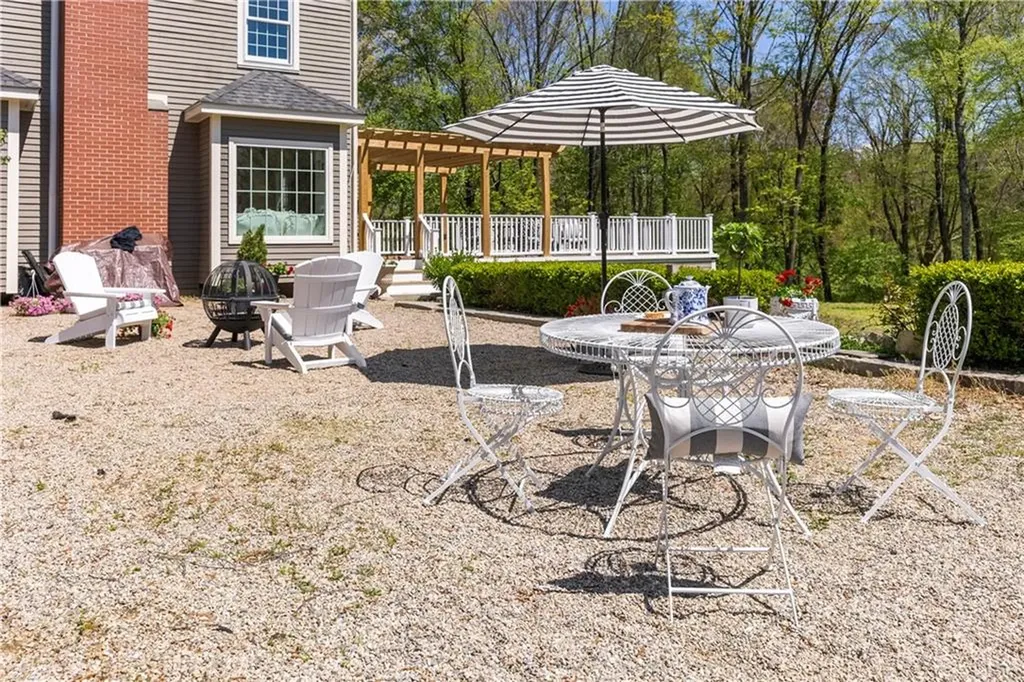 38 Merriam Lane Sutton MA 01590