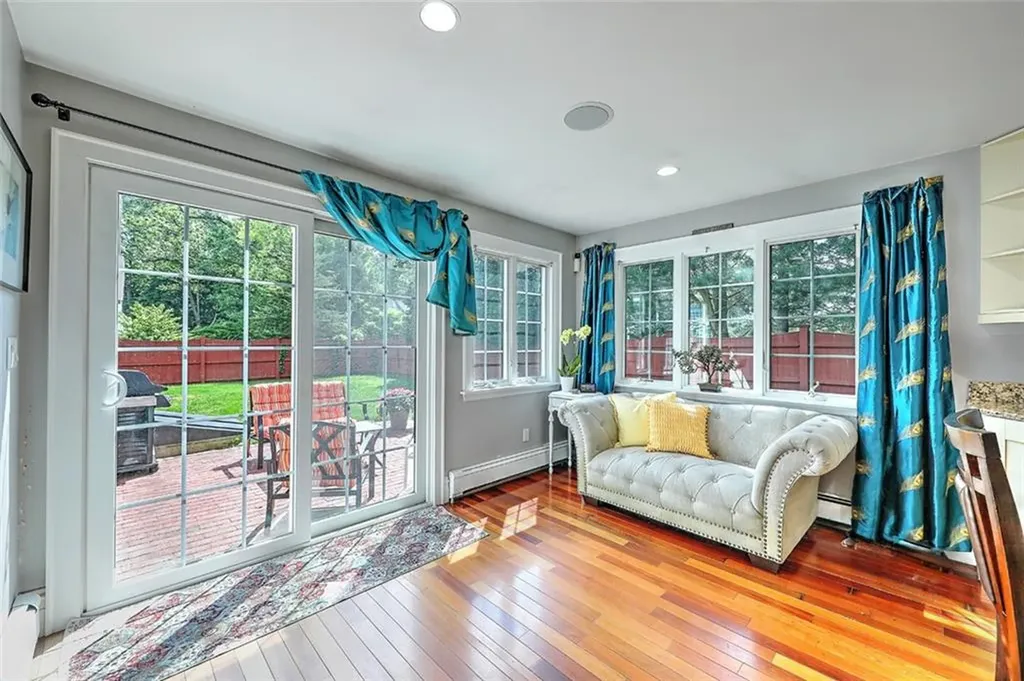 63 Hastings Avenue Pawtucket RI 02861