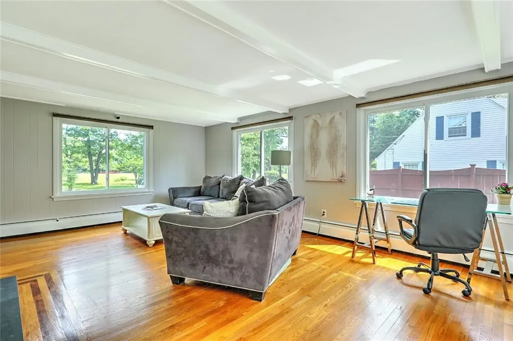 63 Hastings Avenue Pawtucket RI 02861