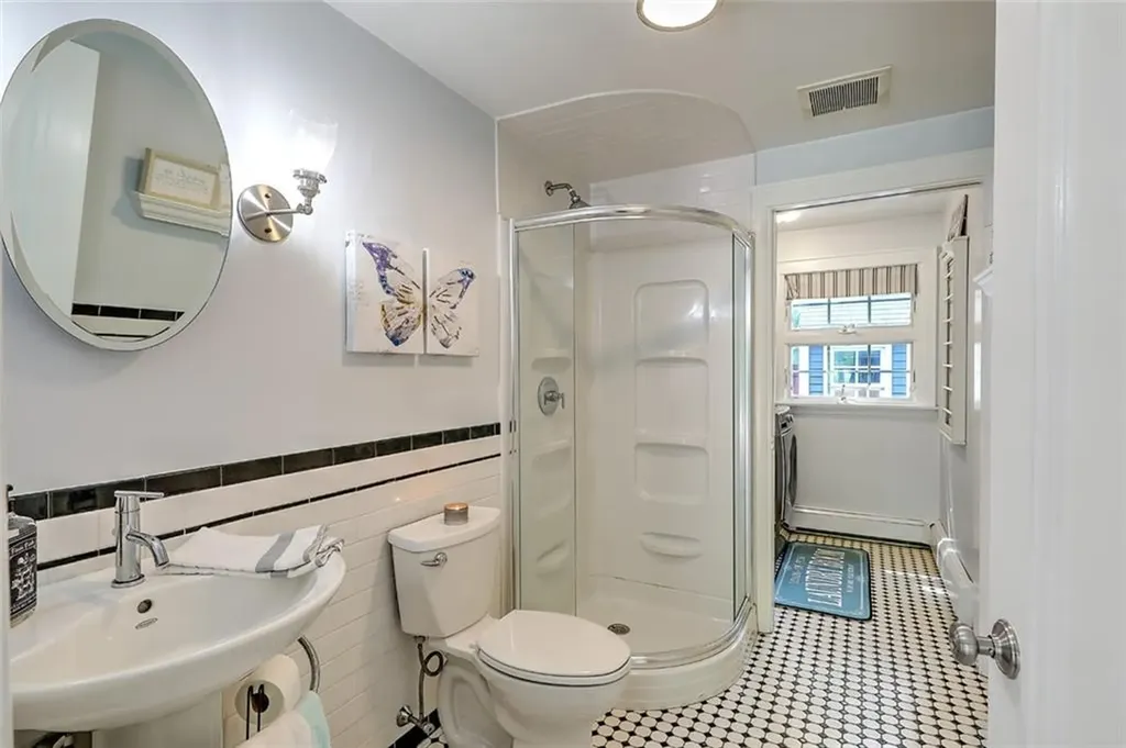 63 Hastings Avenue Pawtucket RI 02861