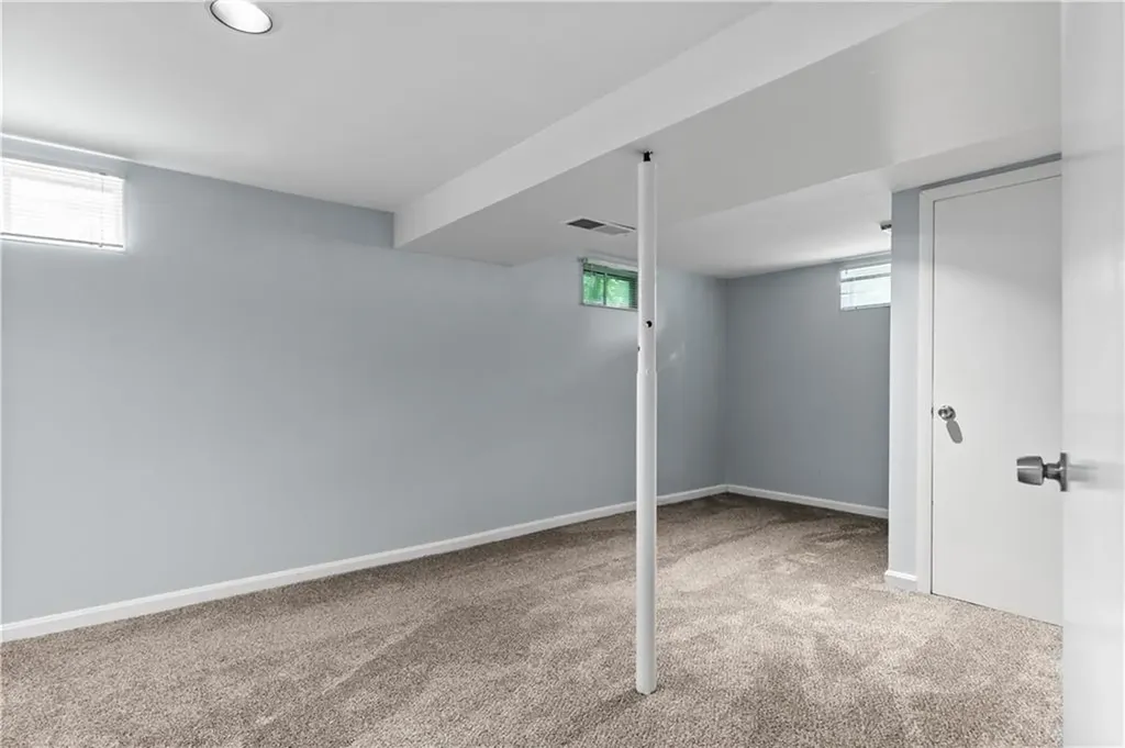 14 Wilson Road Middletown RI 02842