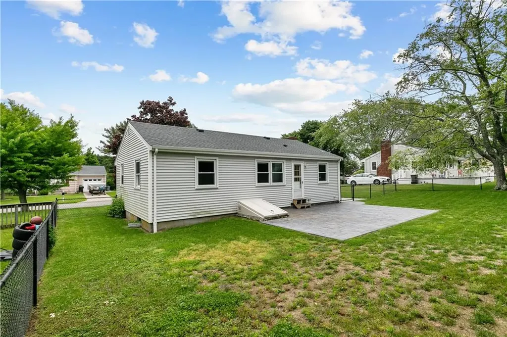 14 Wilson Road Middletown RI 02842