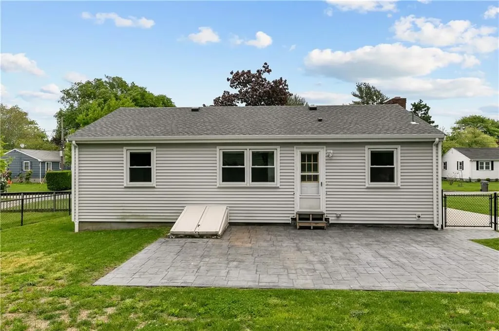 14 Wilson Road Middletown RI 02842