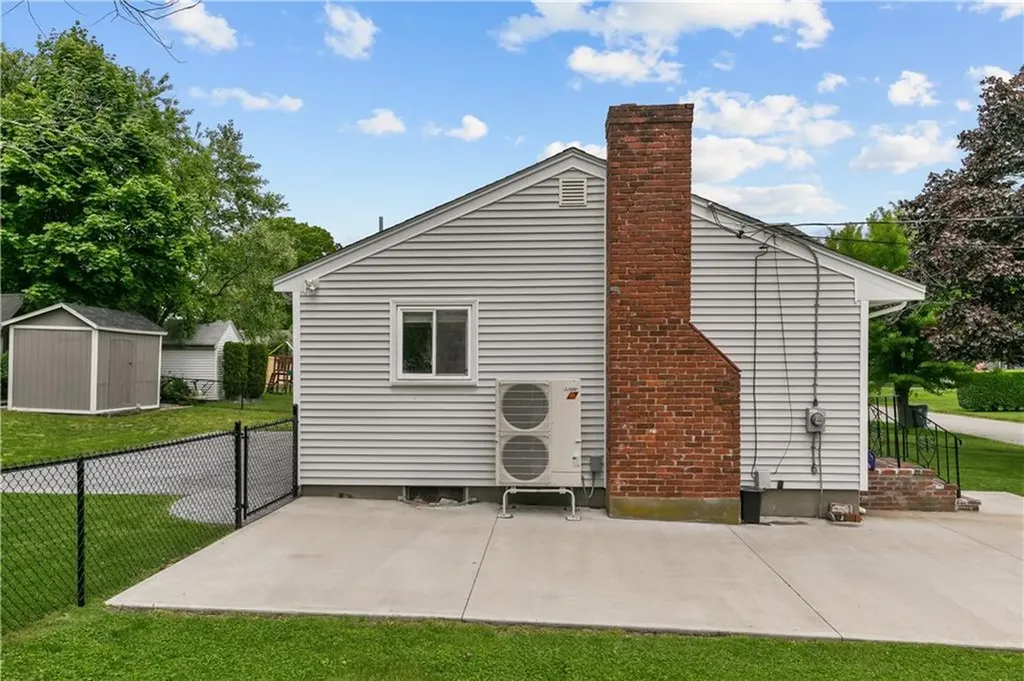 14 Wilson Road Middletown RI 02842
