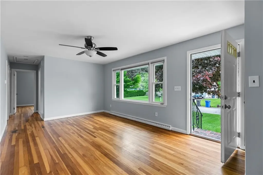 14 Wilson Road Middletown RI 02842