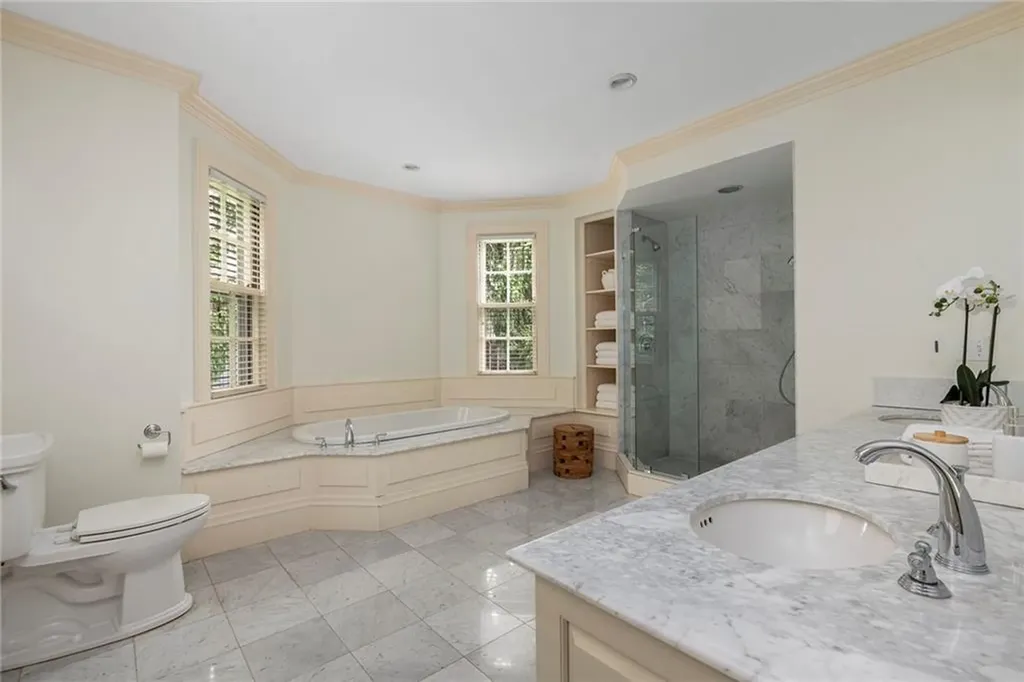 252 Bowen Street Providence RI 02906
