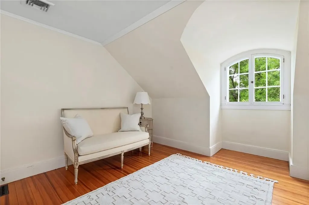252 Bowen Street Providence RI 02906