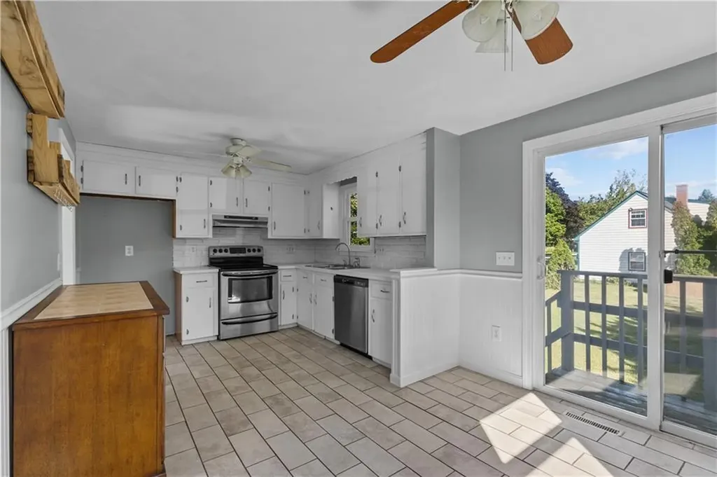30 Steamboat Street Jamestown RI 02835