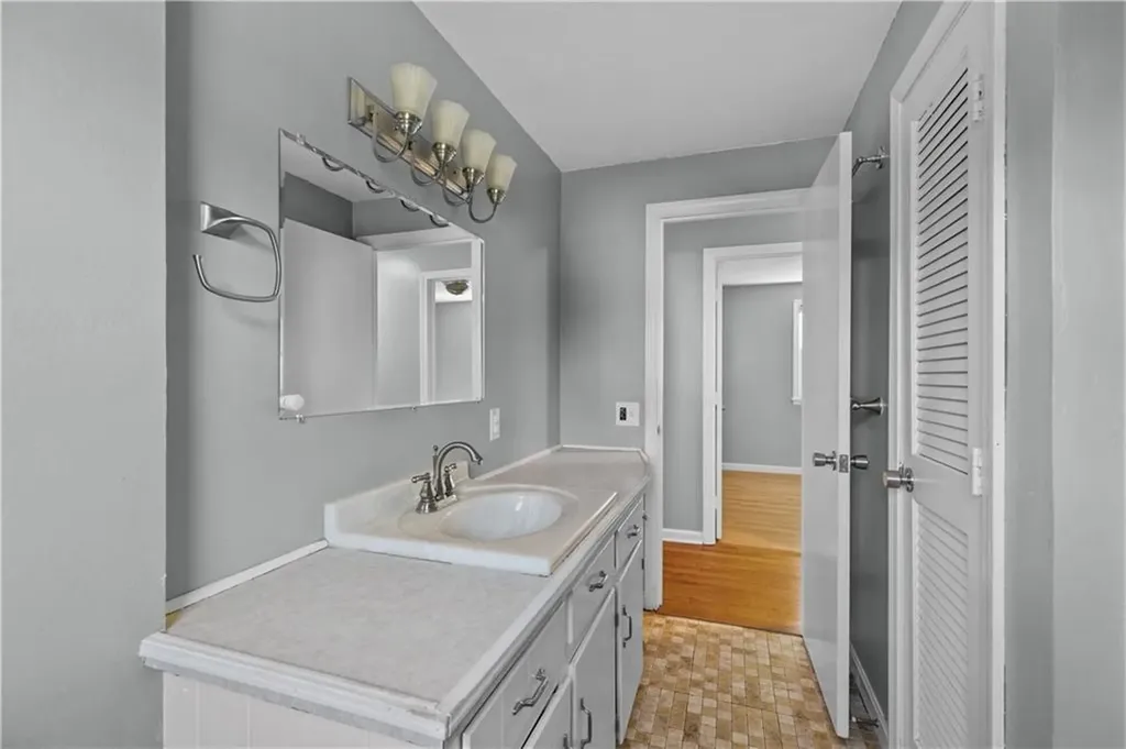 30 Steamboat Street Jamestown RI 02835