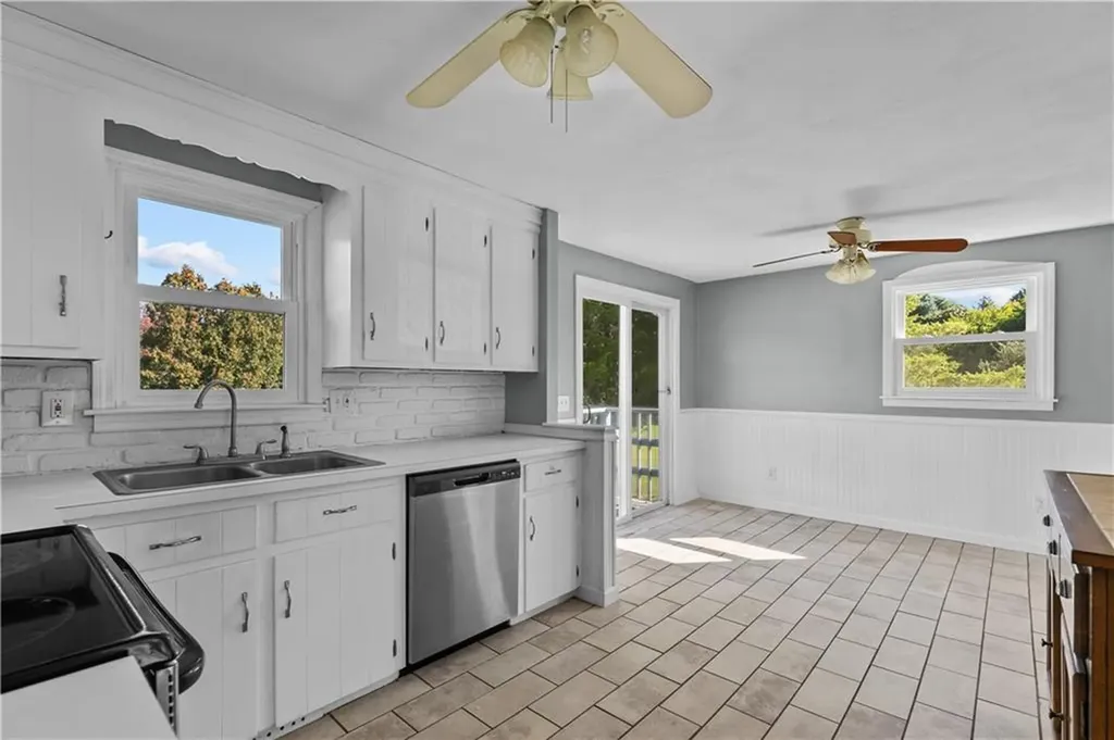 30 Steamboat Street Jamestown RI 02835